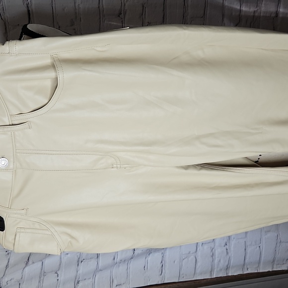 Abercrombie & Fitch The 90's Straight Ultra High Rise Vegan Leather Pants Sz 28 - Picture 2 of 5